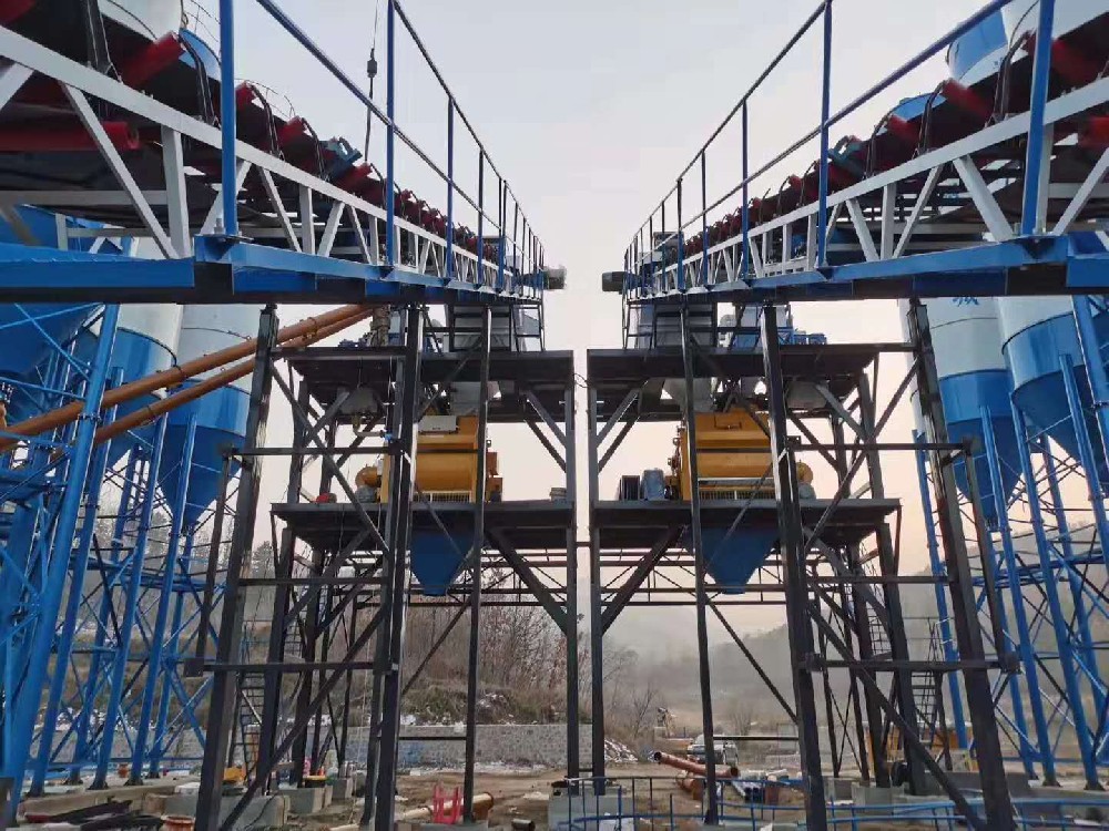 Titan Machinery in Thailand 2HZS120 commercial concrete mixing plant site